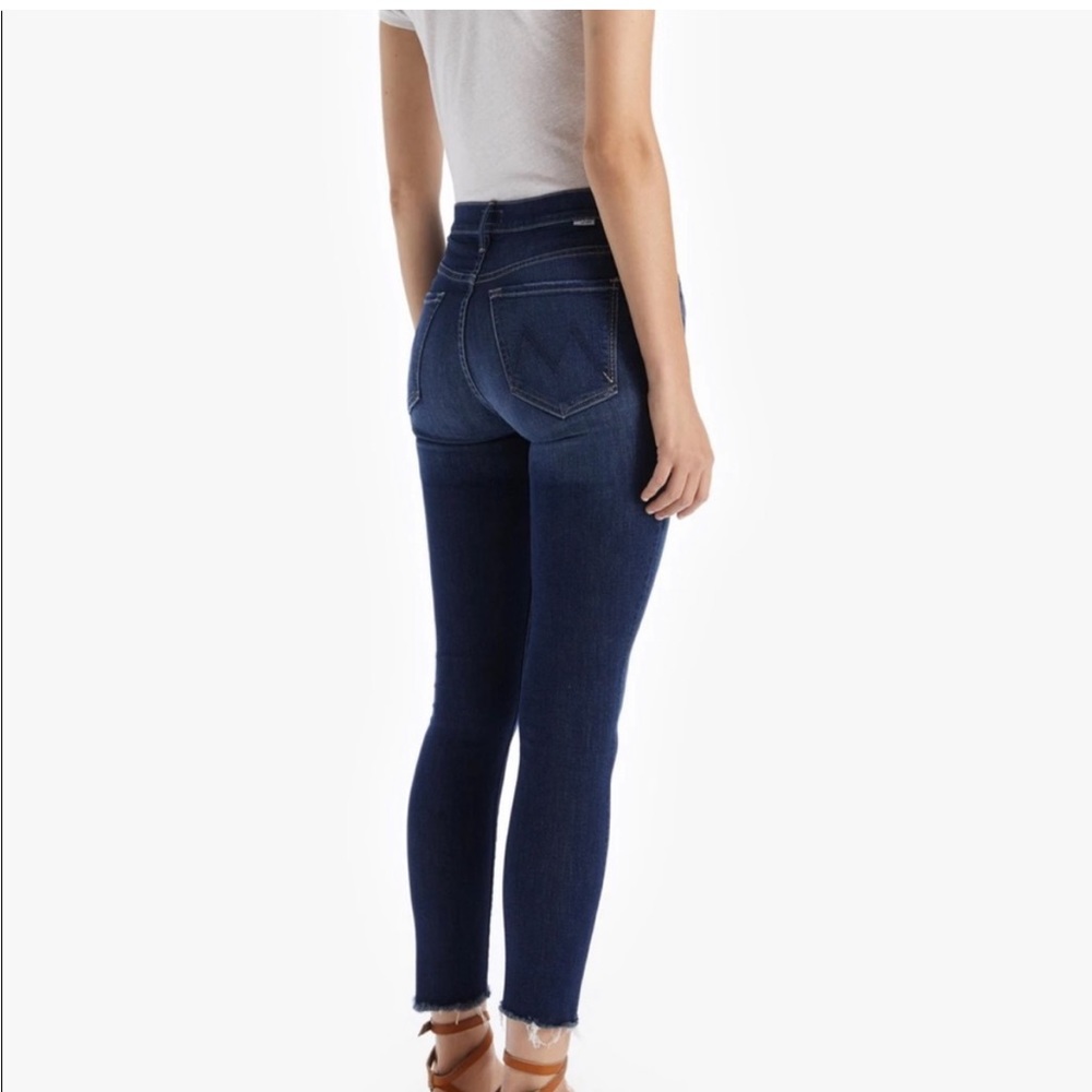 Mother denim the stunner ankle fray size 28